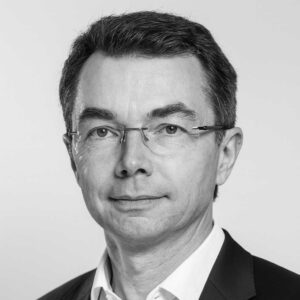 Carsten Thiel, expert in minimally invasive surgical procedures.